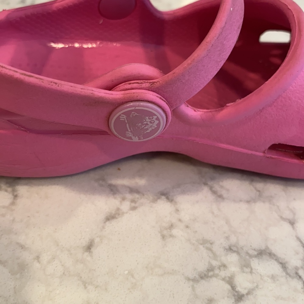 Crocs Girls Size 9 - Picture 6 of 8